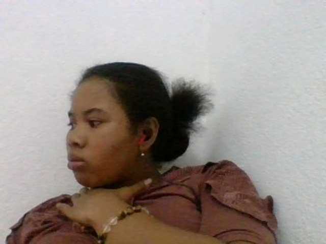 Juliah1a live cam on BongaCams