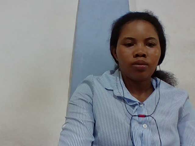 Juliah1a live cam preview