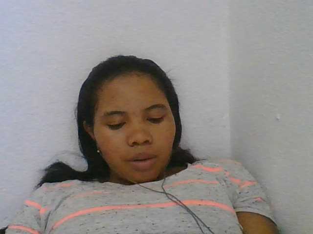 Juliah1a live cam on BongaCams