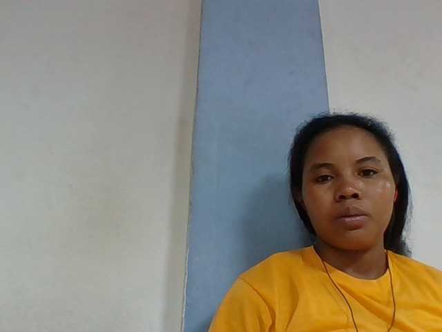Juliah1a live cam on BongaCams