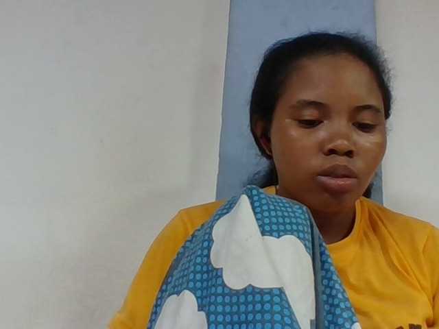 Juliah1a live cam on BongaCams