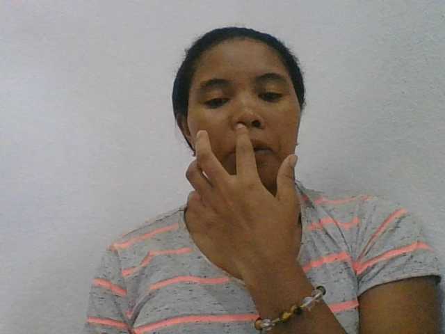 Juliah1a live cam on BongaCams