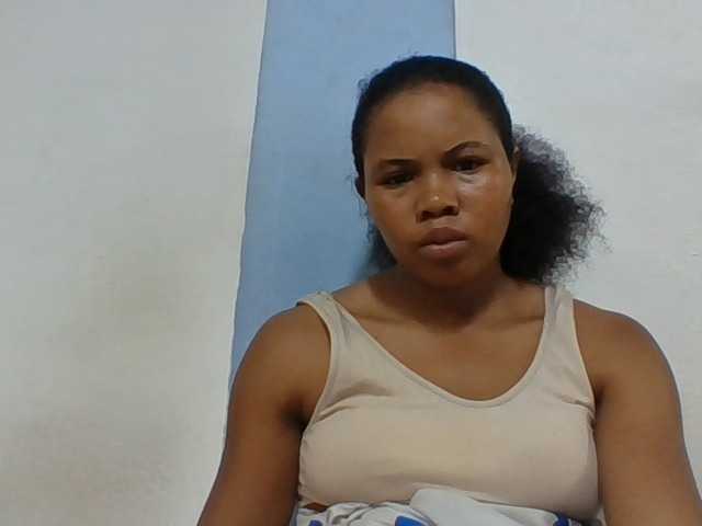 Juliah1a live cam on BongaCams