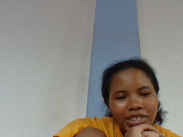 Juliah1a live cam on BongaCams