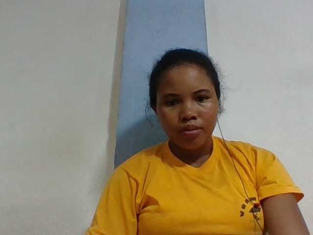 Juliah1a live cam on BongaCams