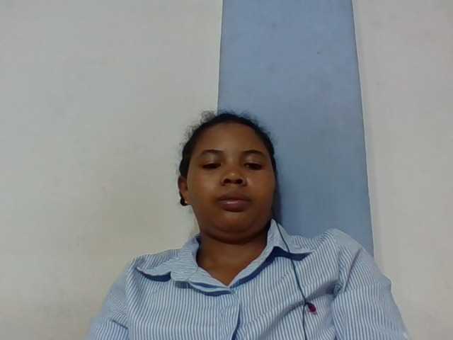 Juliah1a live cam on BongaCams