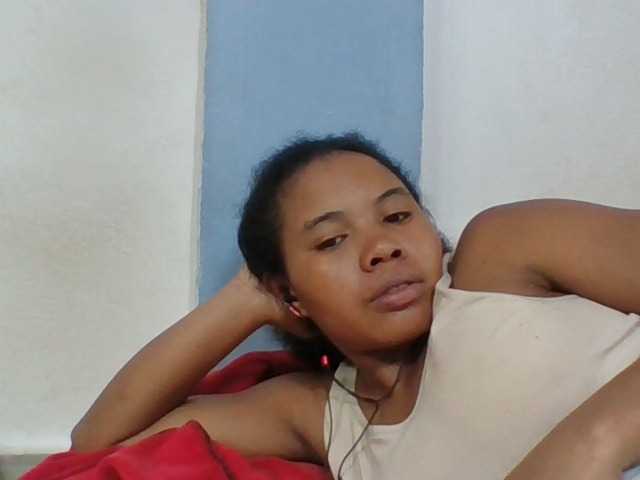 Juliah1a live cam on BongaCams