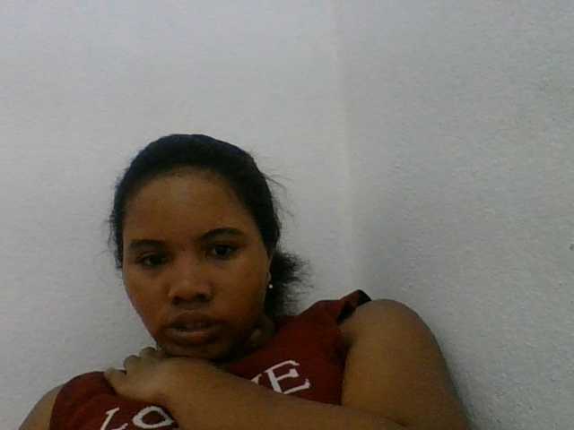 Juliah1a live cam on BongaCams