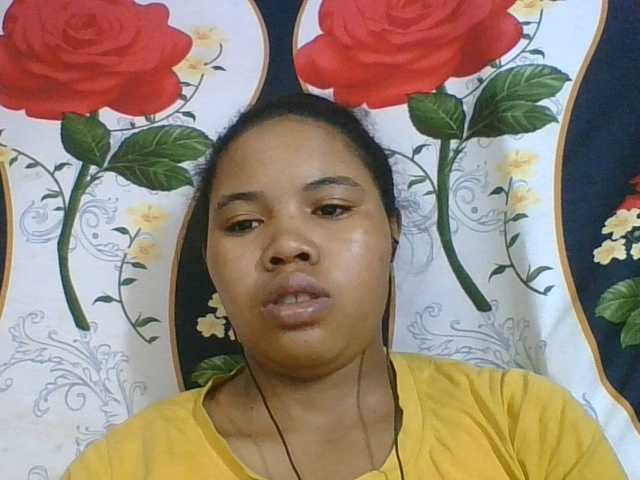 Juliah1a live cam on BongaCams