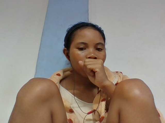 Juliah1a live cam on BongaCams