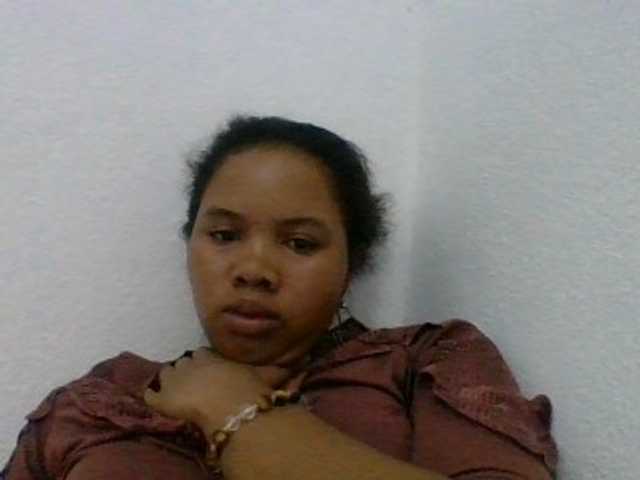 Juliah1a live cam on BongaCams
