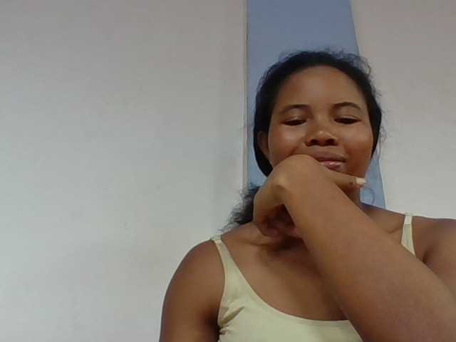 Juliah1a live cam on BongaCams