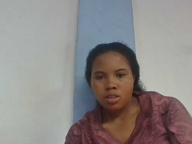 Juliah1a live cam on BongaCams