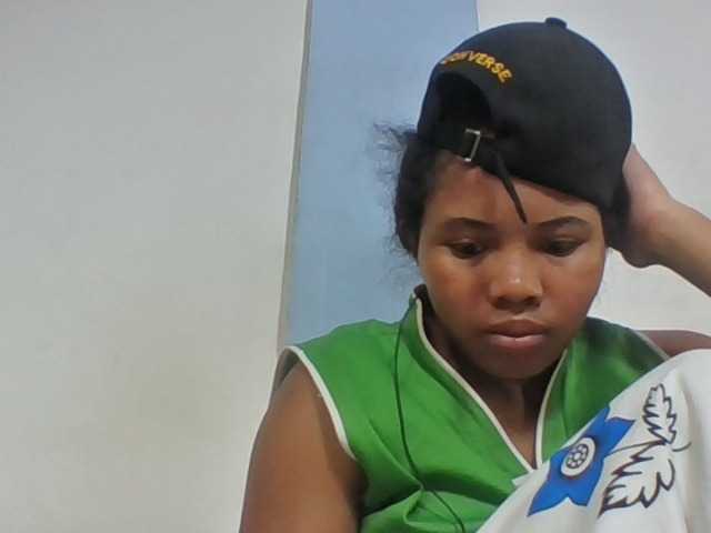 Juliah1a live cam on BongaCams