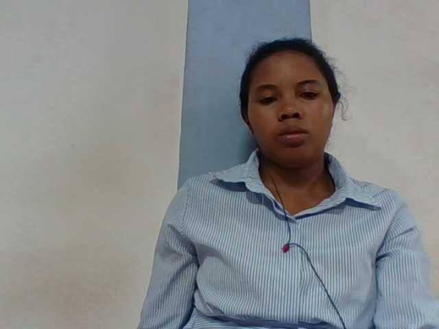 Juliah1a live cam on BongaCams
