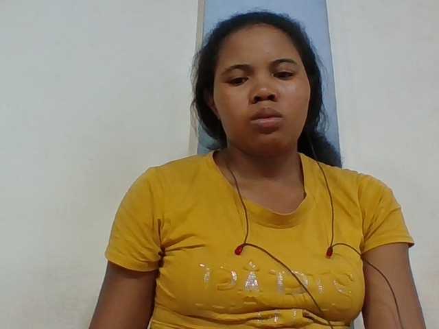 Juliah1a live cam on BongaCams