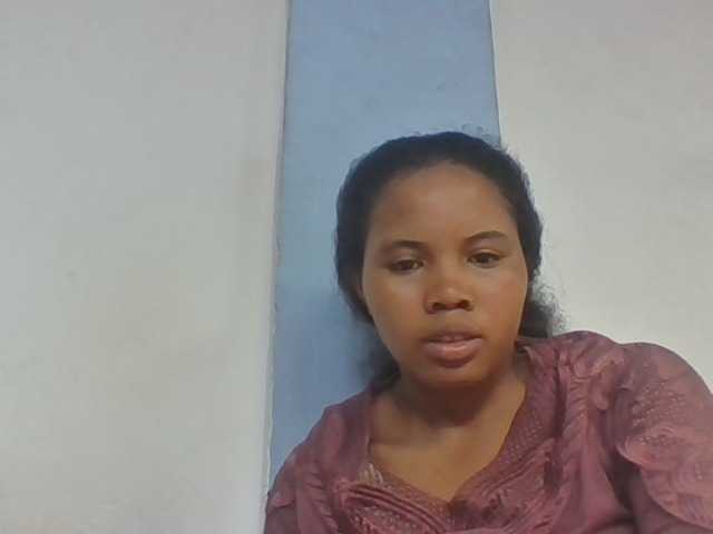 Juliah1a live cam on BongaCams