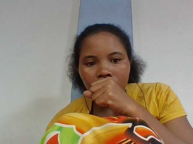 Juliah1a live webcam show