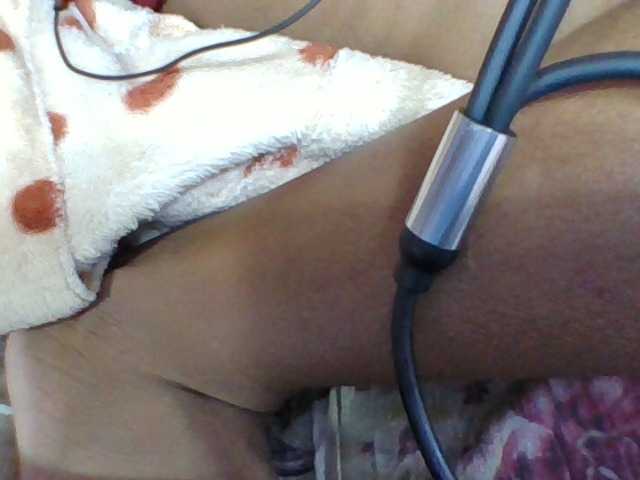 Juliah1a live cam on BongaCams