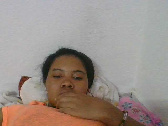 Juliah1a live cam on BongaCams