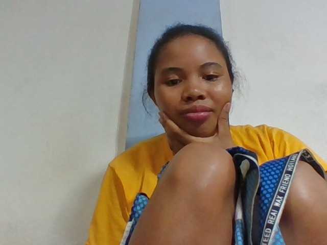Juliah1a live cam on BongaCams