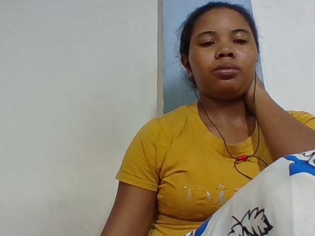 Juliah1a live cam on BongaCams