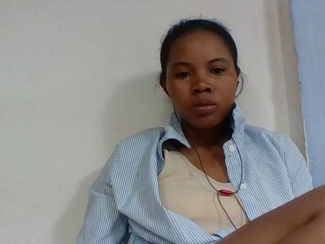 Juliah1a live webcam show