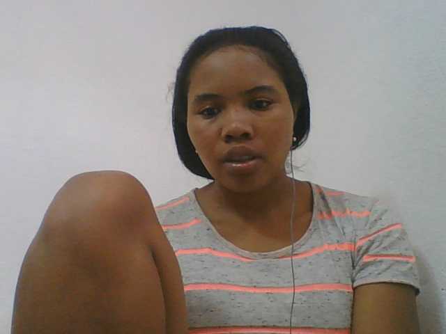 Juliah1a live cam on BongaCams