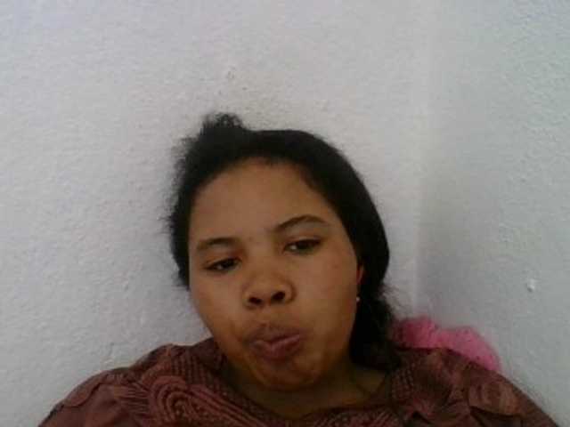 Juliah1a live cam on BongaCams