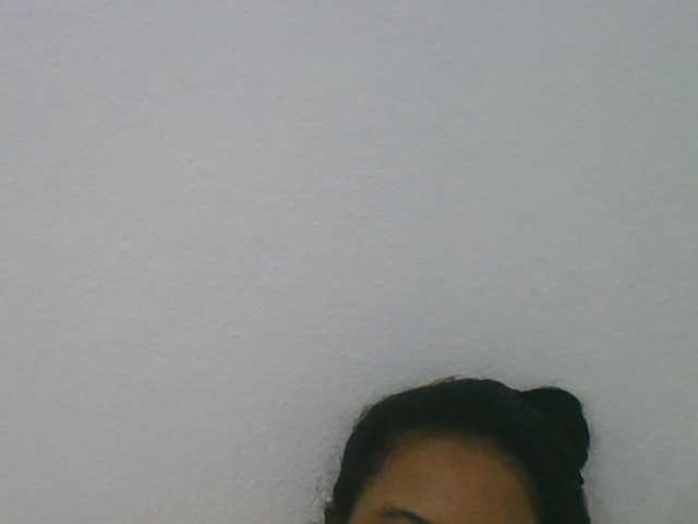 Juliah1a live cam on BongaCams