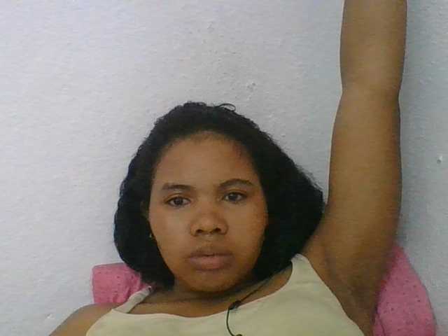 Juliah1a live cam on BongaCams