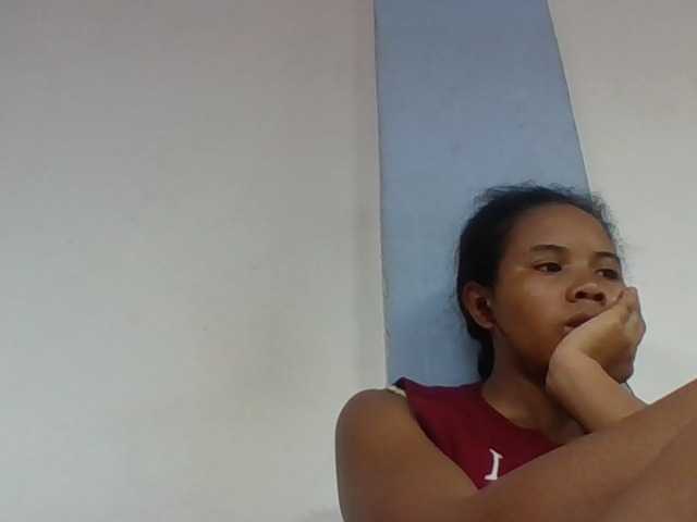 Juliah1a live cam on BongaCams
