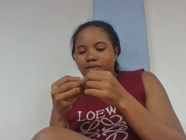 Juliah1a live cam on BongaCams