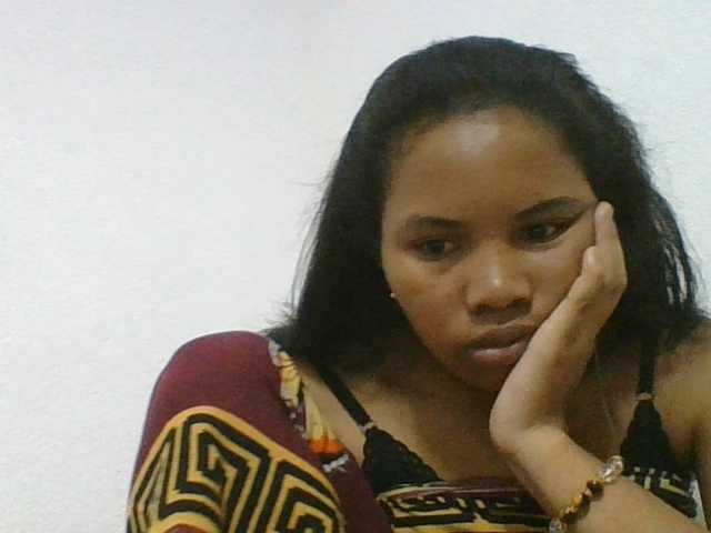 Juliah1a live cam on BongaCams