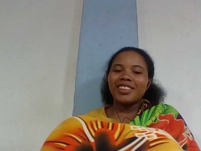 Juliah1a live cam on BongaCams