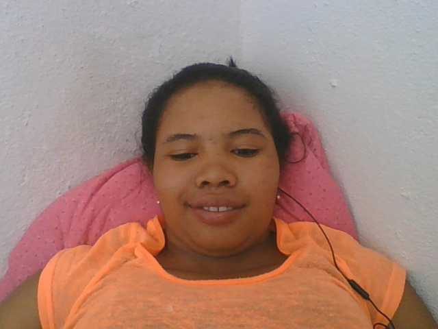 Juliah1a live cam on BongaCams
