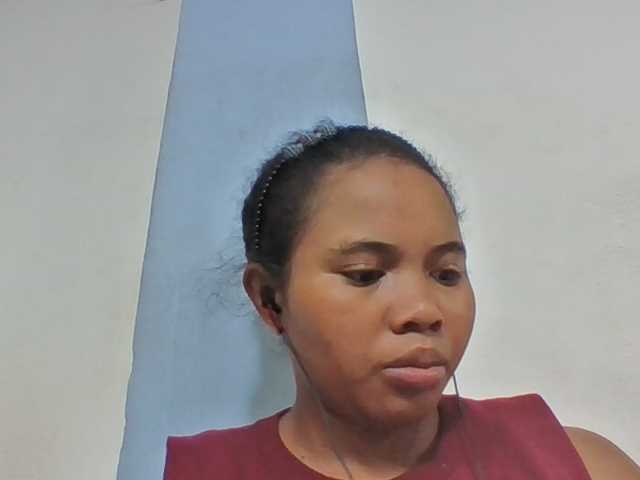 Juliah1a live cam on BongaCams