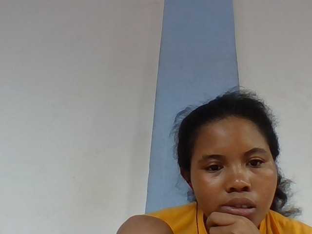Juliah1a live webcam show