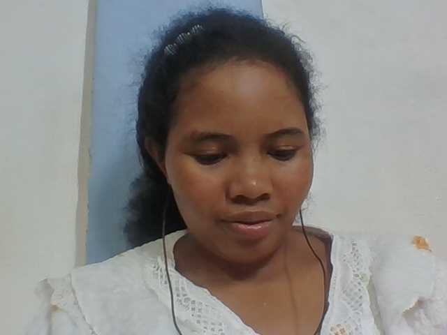 Juliah1a live cam on BongaCams