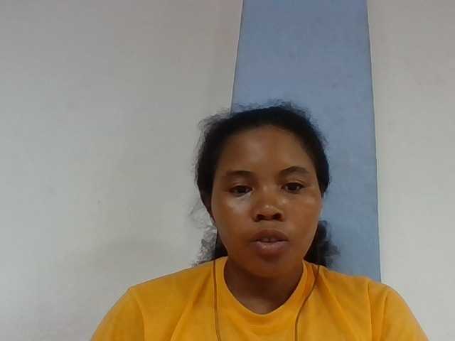 Juliah1a live webcam show