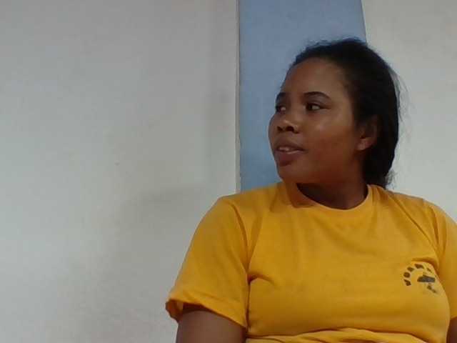 Juliah1a live cam on BongaCams