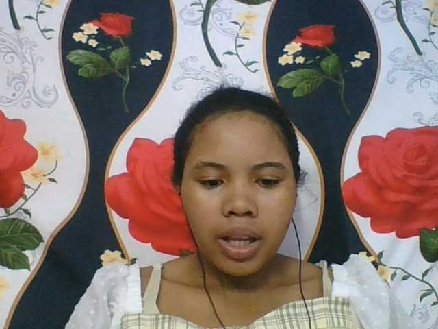 Juliah1a live cam on BongaCams