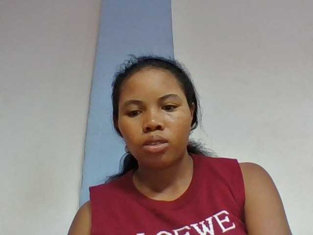 Juliah1a live cam on BongaCams