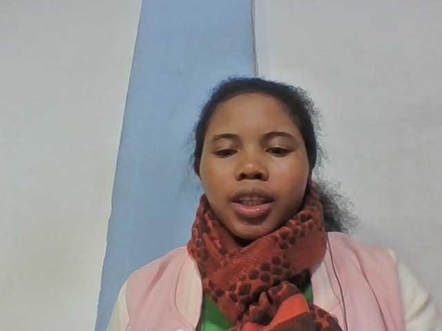 Juliah1a live cam on BongaCams