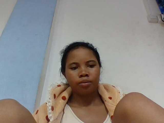 Juliah1a live cam on BongaCams