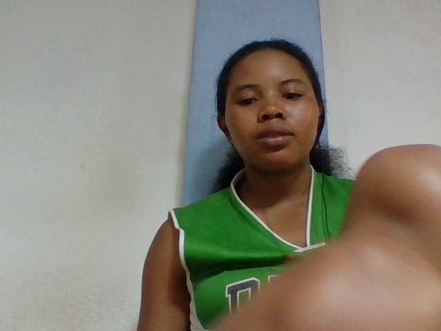 Juliah1a live cam on BongaCams