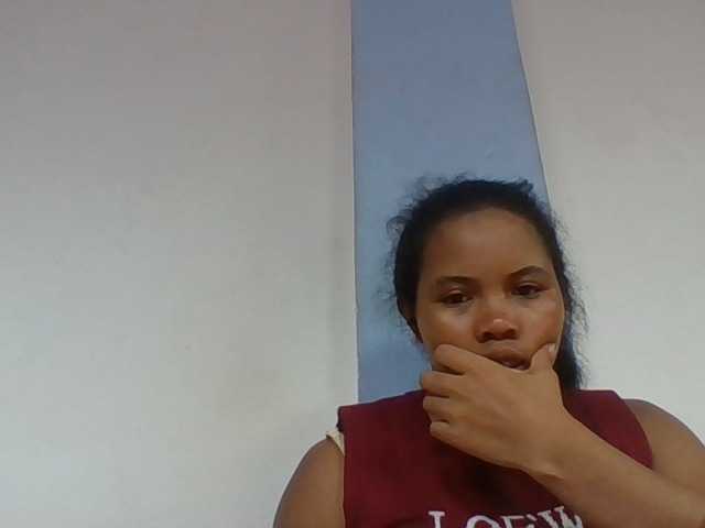 Juliah1a live cam on BongaCams