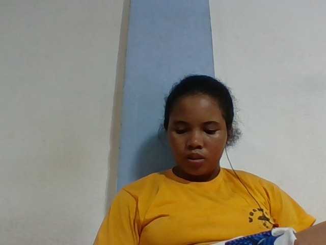 Juliah1a live cam on BongaCams