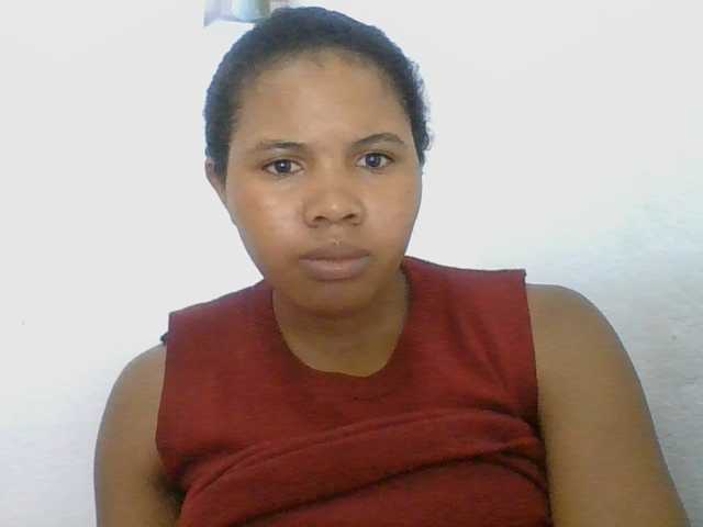 Juliah1a live cam on BongaCams