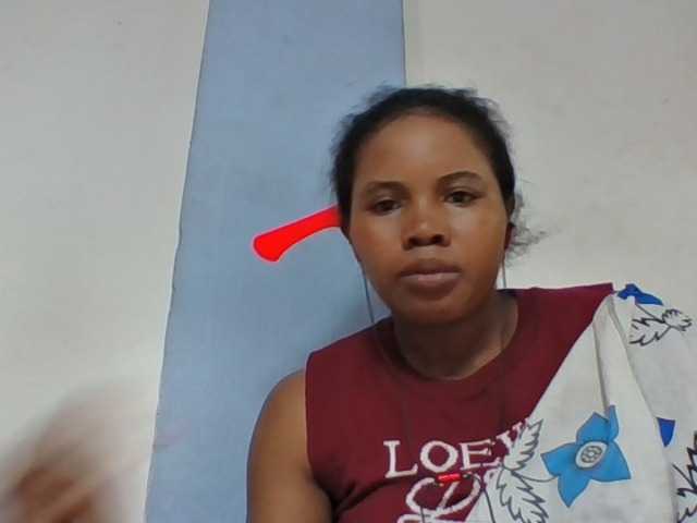 Juliah1a live cam on BongaCams
